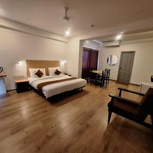B R Regency Hotel