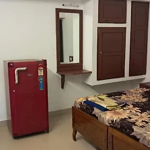 New Vipin Hotel
